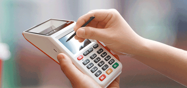 商家收款刷卡机ME55个人公司均可申请办理；支持微信、支付宝、信用卡、花呗（分期）云闪付多种收款方式